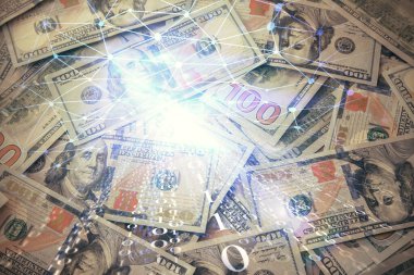 İki kez veri temasına maruz kalınca dolar banknotları arka planda kalıyor. Teknoloji konsepti.