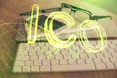 Blockchain temalı çizim ve cep telefonu arkaplanının çifte pozu. Şifreleme pazarı kavramı