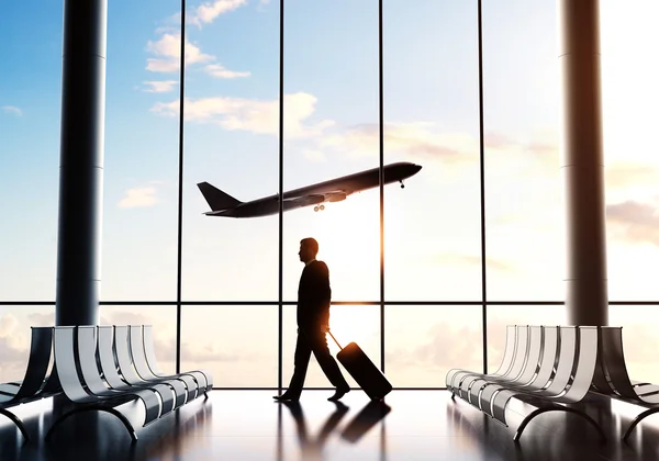 Businessman in airport — Stock Photo, Image