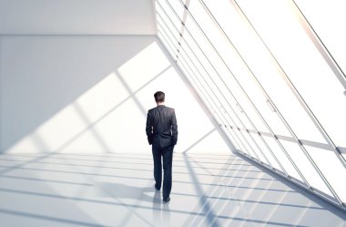 takım elbise yürüyüş iş adamı