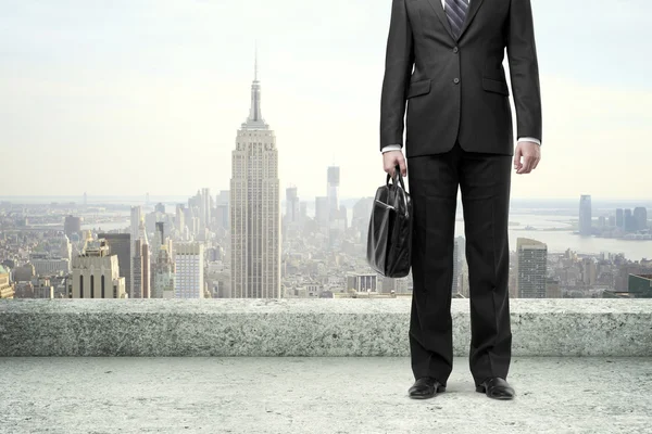 Businessman with briefcase — Stock Photo, Image