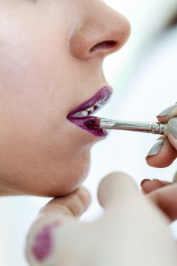 Makyaj yordamı. Seçici odak