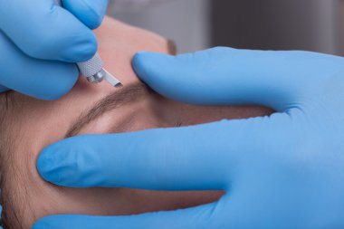 Kaşları çizim Japon yöntemi