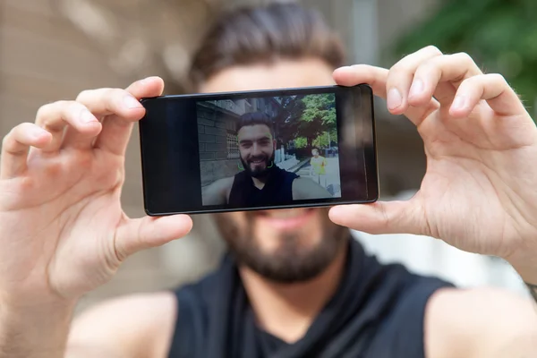 Selfie op de straat — Stockfoto