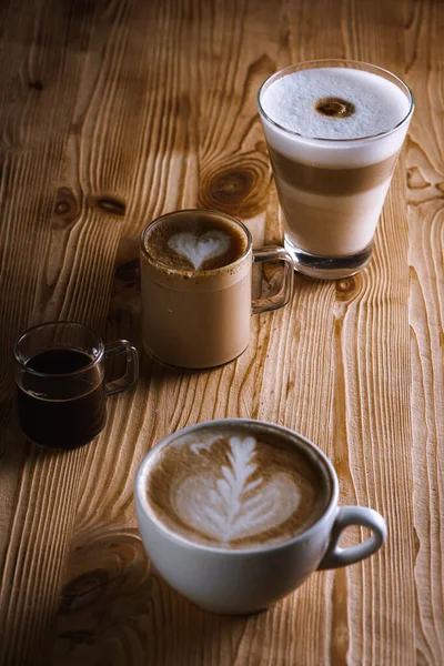 Café Latte Macchiato Americano Med Lager Kaffe Kopp Glas Kaffe — Stockfoto