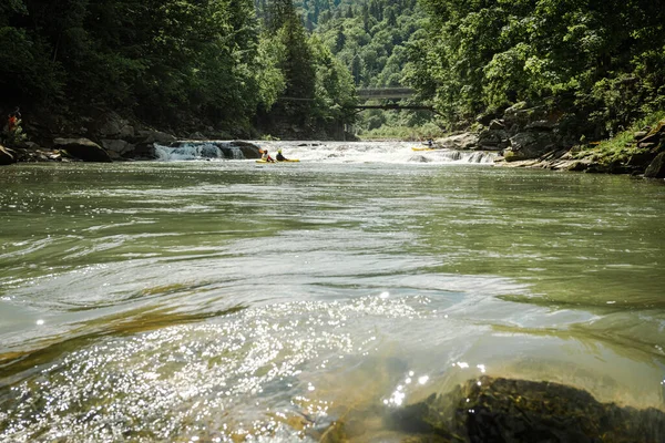 Yaremche Ivano Frankivsk Ucrania Junio 2021 Descenso Kayak Colores Río — Foto de Stock