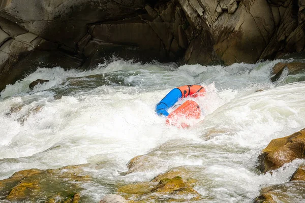 Yaremche Ivano Frankivsk Ucrania Junio 2021 Descenso Kayak Colores Río —  Fotos de Stock