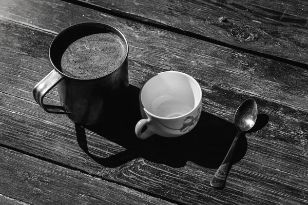 Xícara Café Uma Xícara Branca Uma Colher Chá Metal Uma — Fotografia de Stock