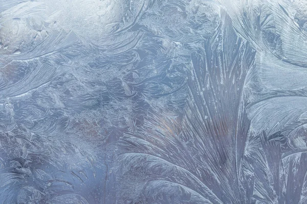 Красивый Крупным Планом Зимнее Окно Покрытием Блестящий Ледяной Лед Узоры — стоковое фото