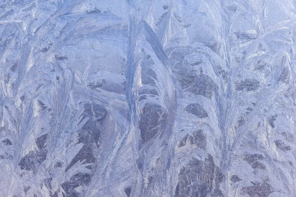 Güzel Yakın Çekim Kışlık Pencere Pane Kaplamalı Parlak Buz Kalıpları — Stok fotoğraf