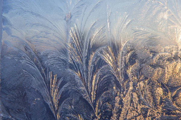 Krásné Closeup Zimní Okno Panel Potažené Lesklé Ledové Mrazíky Vzory — Stock fotografie