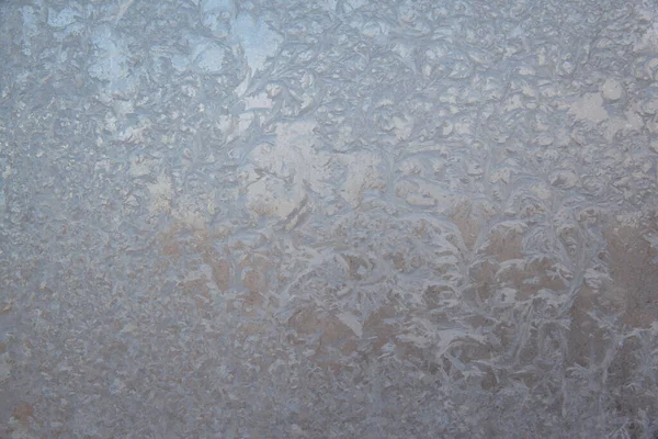 Güzel Yakın Çekim Kışlık Pencere Pane Kaplamalı Parlak Buz Kalıpları — Stok fotoğraf