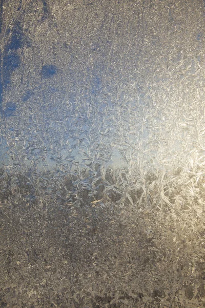 Schöne Nahaufnahme Winter Fensterscheibe Beschichtet Glänzend Eisig Frost Muster — Stockfoto