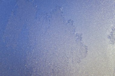 Güzel Yakın Çekim Kışlık Pencere Pane Kaplamalı Parlak Buz Kalıpları