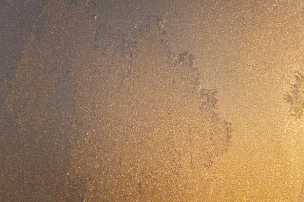 Güzel Yakın Çekim Kışlık Pencere Pane Kaplamalı Parlak Buz Kalıpları