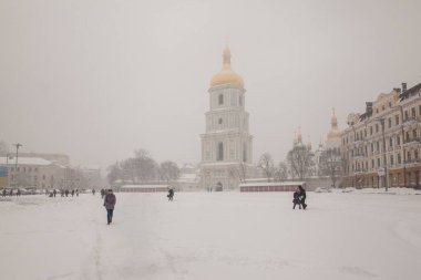 Kışın Kiev 'deki Aziz Sophia Katedrali. Ukrayna.  
