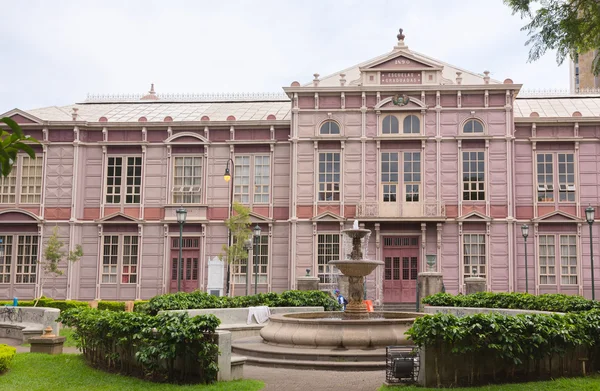 Byggnaden av forskarskolan i San Jose — Stockfoto