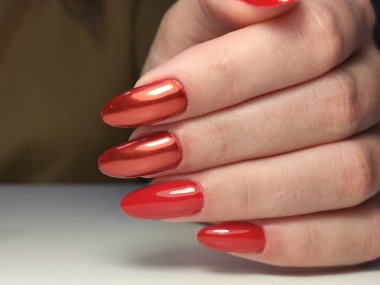 Manikür manikürü çok güzel bir dokuda.