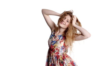 Rahat sarışın kadın.