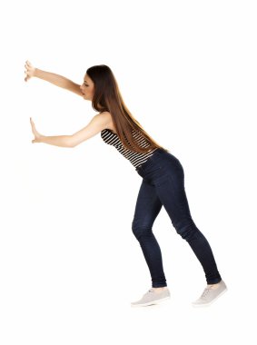 kadın bir şey hayali bastırıyor.