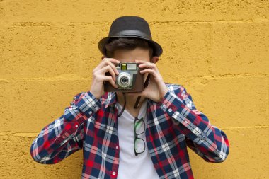 Genç turizm seyahat