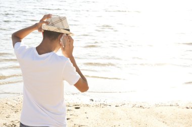 adam ile hareket eden