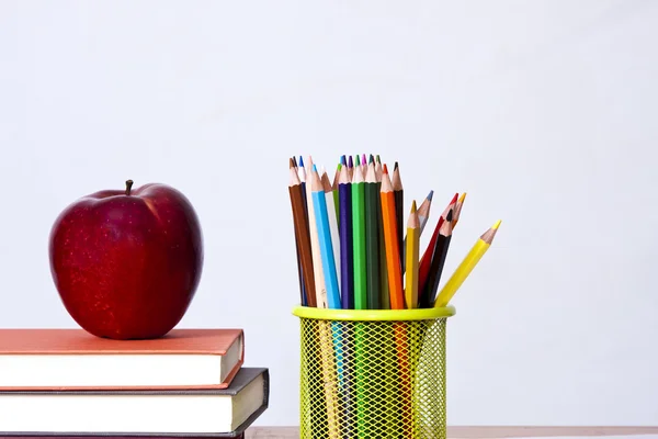 Material escolar, educação e formação — Fotografia de Stock