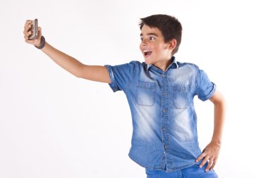 çocuk ile hareket eden