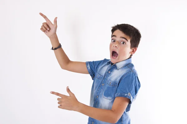 Niño en el fondo — Foto de Stock