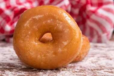 Yeni yapılmış taze doğal çörekler.