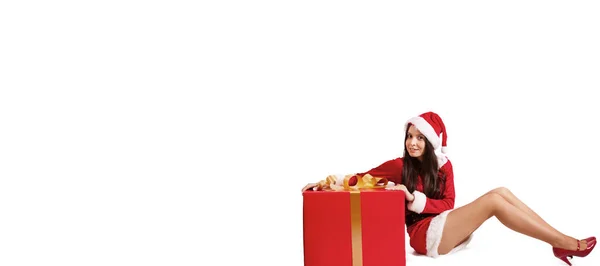 Κορίτσι Στο Κοστούμι Santa Claus Και Κουτί Δώρου Χριστουγέννων Απομονωμένο — Φωτογραφία Αρχείου
