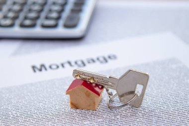 Ev ve ipotek belgesiyle anahtar