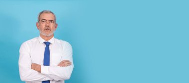 iş adamı renk arkaplanında izole