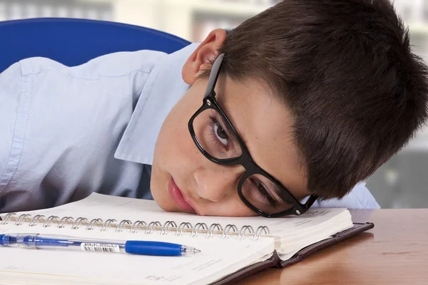 Niño en la escuela — Foto de Stock