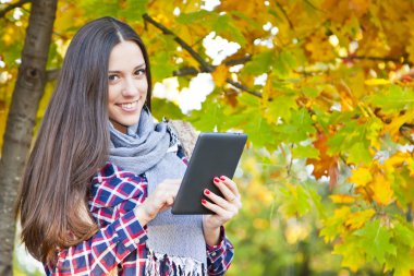 kadın teknoloji sonbahar