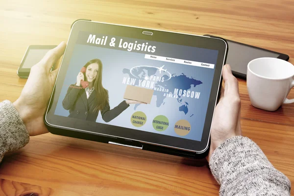 Ψηφιακή συσκευή και e-logistics — Φωτογραφία Αρχείου