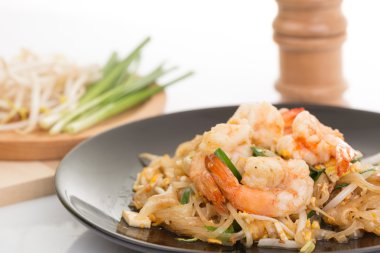 Pad thai, Thia gıda