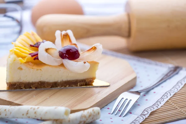 Cheese cake mix fruit — Stock Photo, Image