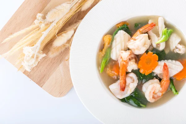 Fried noodle with shrimp and squid and vegetable — Stock Photo, Image