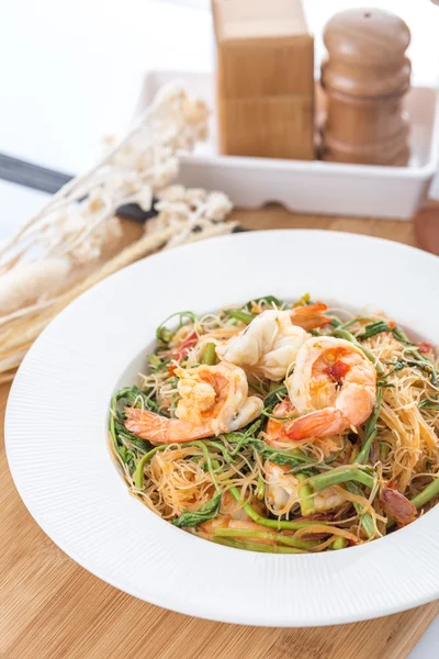 Fried shrimp with the mimosa — Stock Photo, Image