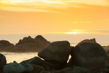 Galiçya'Con zenci kıyısında günbatımı