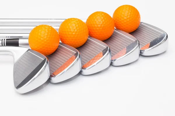 Titanium golfclubs op de witte tafel — Stockfoto