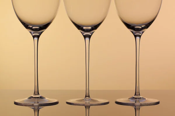 Trois verres de vin vides — Photo