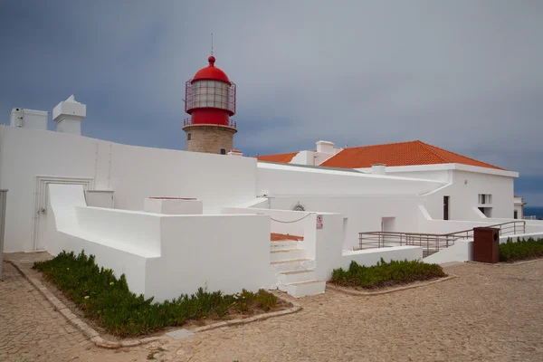 Leuchtturm von cabo de sao vicente im Nebel — Stockfoto