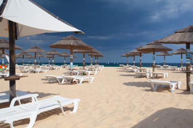 Sahilde Tavira adaya daha önce fırtına, Portekiz