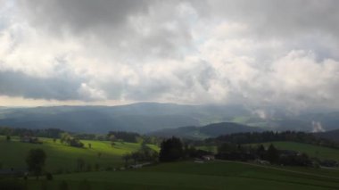 Önce yağmur dramatik peyzaj 