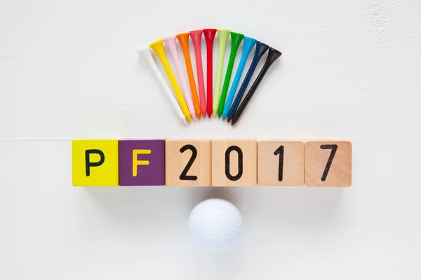पीएफ 2017 लाकडी ब्लॉक आणि गोल्फ उपकरणे पासून शिलालेख — स्टॉक फोटो, इमेज