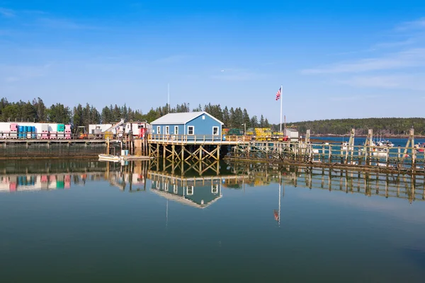 Krabbenfarm und Krabbenkäfige auf der Halbinsel Saint George — Stockfoto