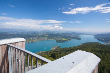 Pyramidenkogel, göl Worthersee, Carinthia, Avusturya görünümünü