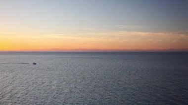 Slovenya sahilinde güzel gün batımı 